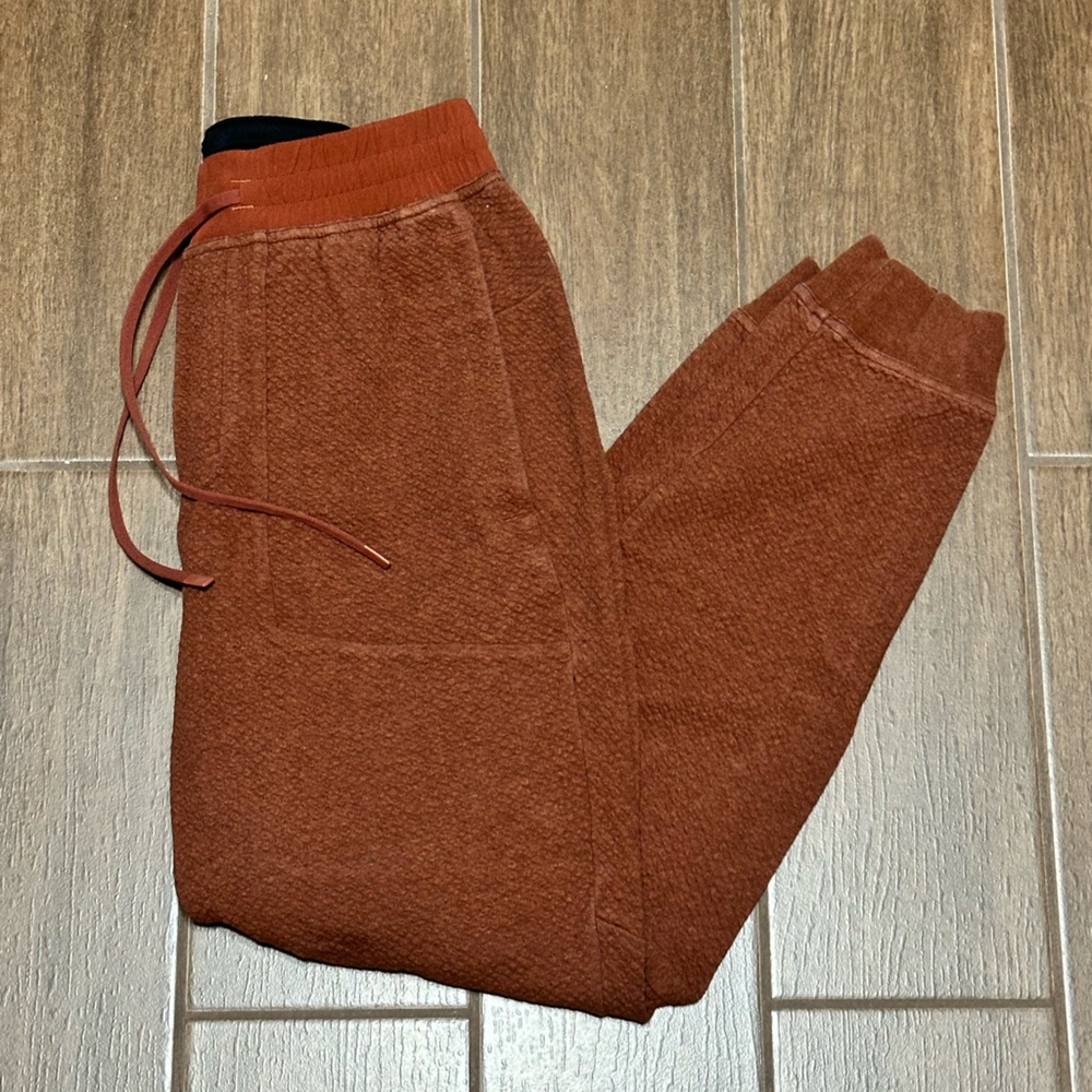 lululemon athletica Men's Pants in Rust